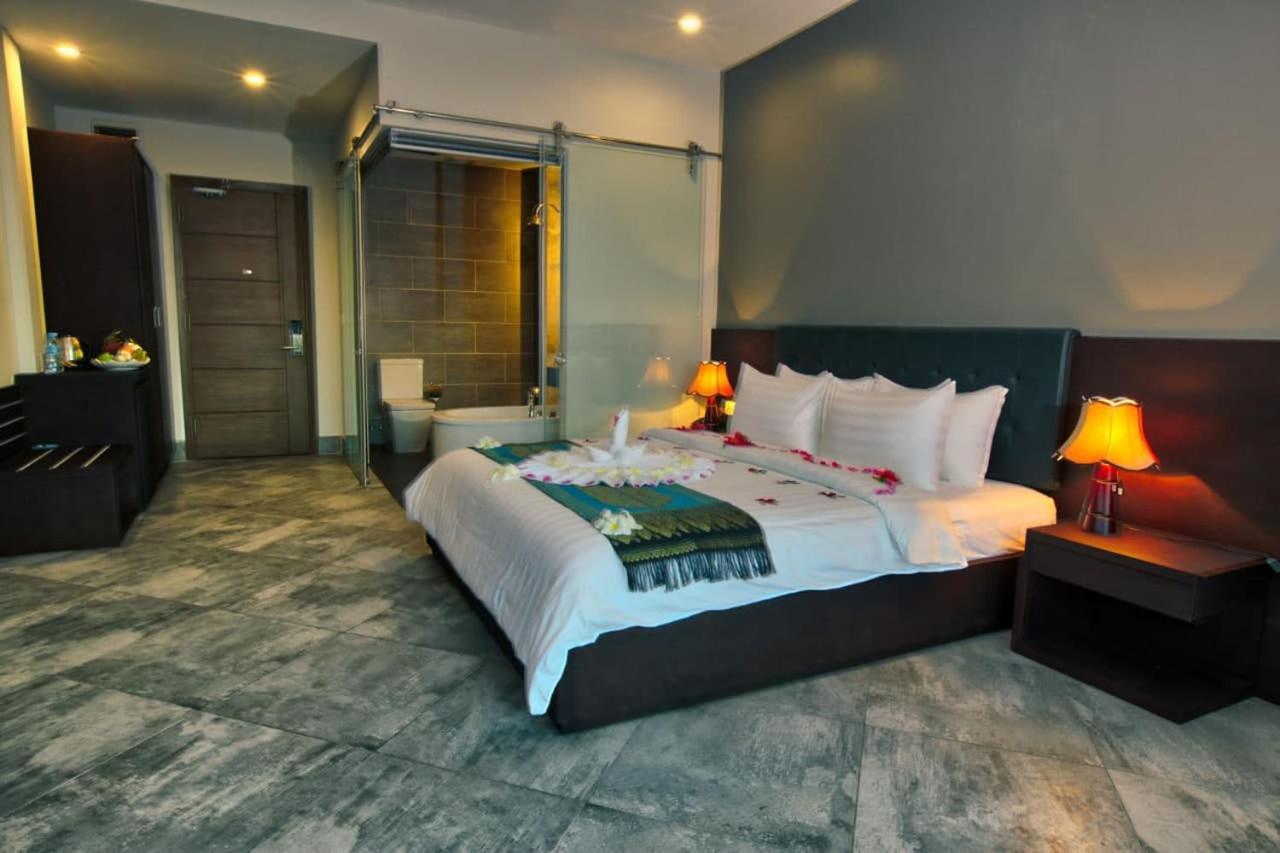 Kep Bay Hotel & Resort Buitenkant foto
